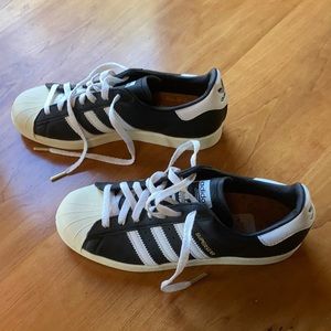 ADIDAS SUPERSTARS
